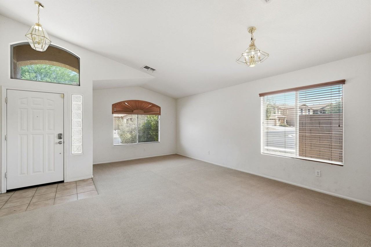 2403 W White Feather Ln - Photo 4 of 26