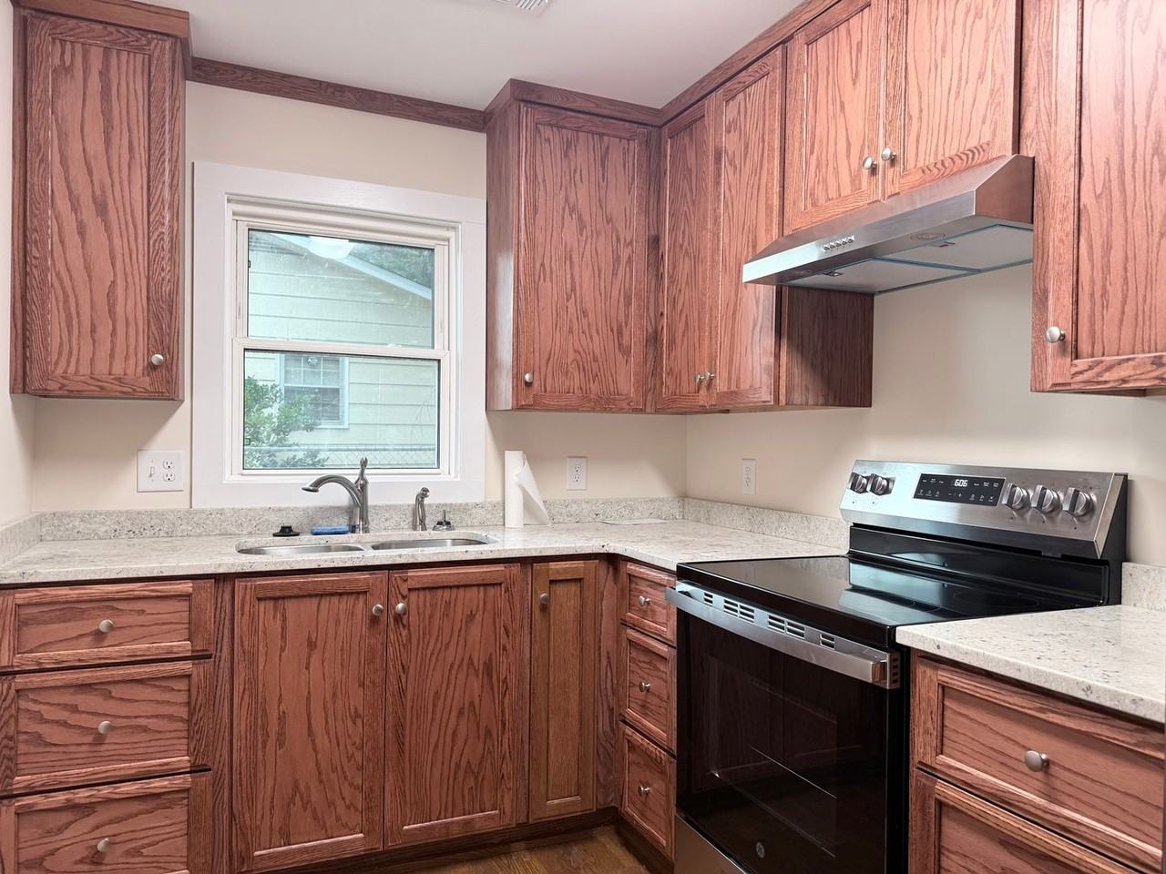 358 W Drake Ave - Photo 6 of 15