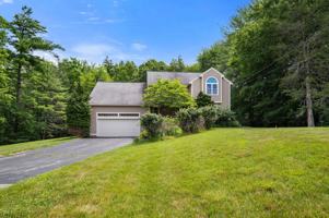 featured image of 16 Lamington Hill Rd