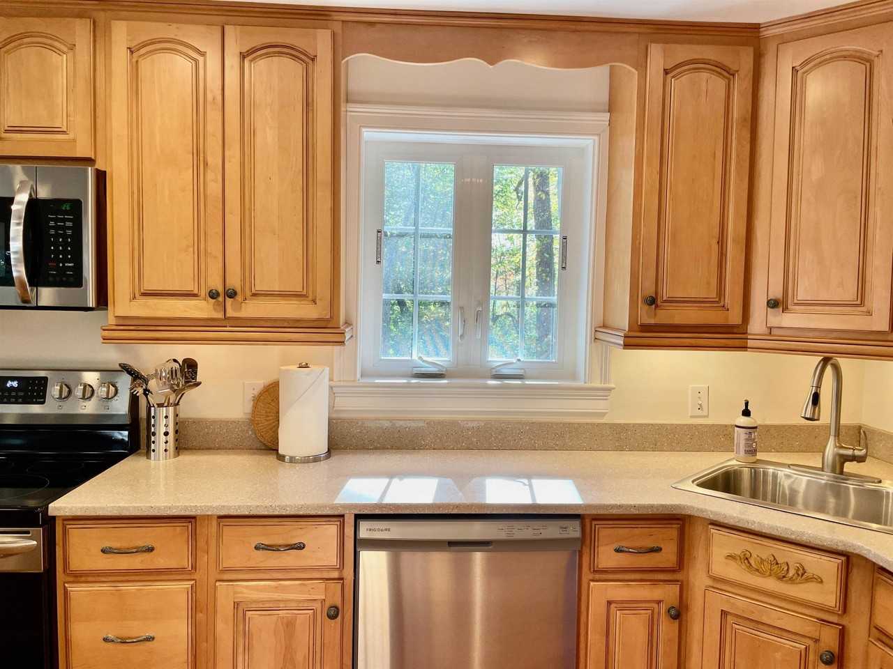 11 Richard Rd - Photo 6 of 32
