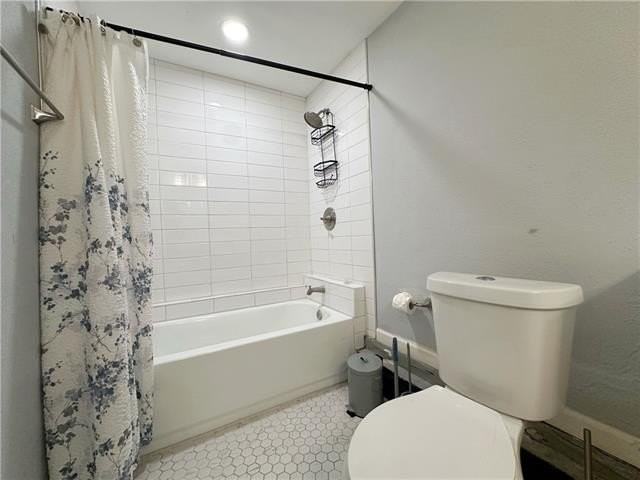 4500 Banks St - Photo 5 of 11