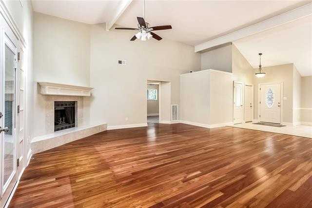 103 Pineland Dr - Photo 4 of 15