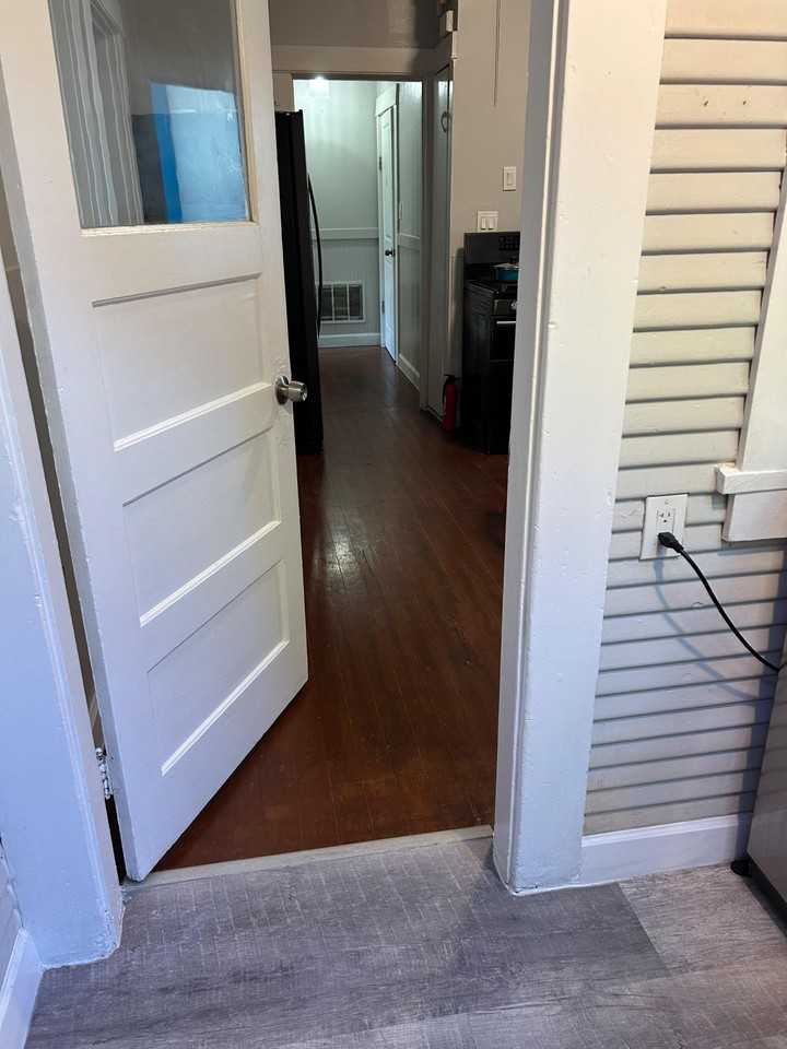 Wanda St - Photo 4 of 25