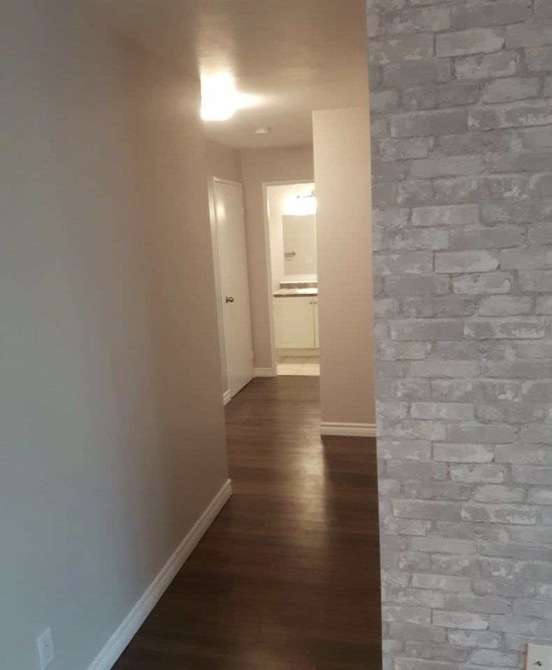 358 Queen Mary Road #211 - Photo 4 of 8