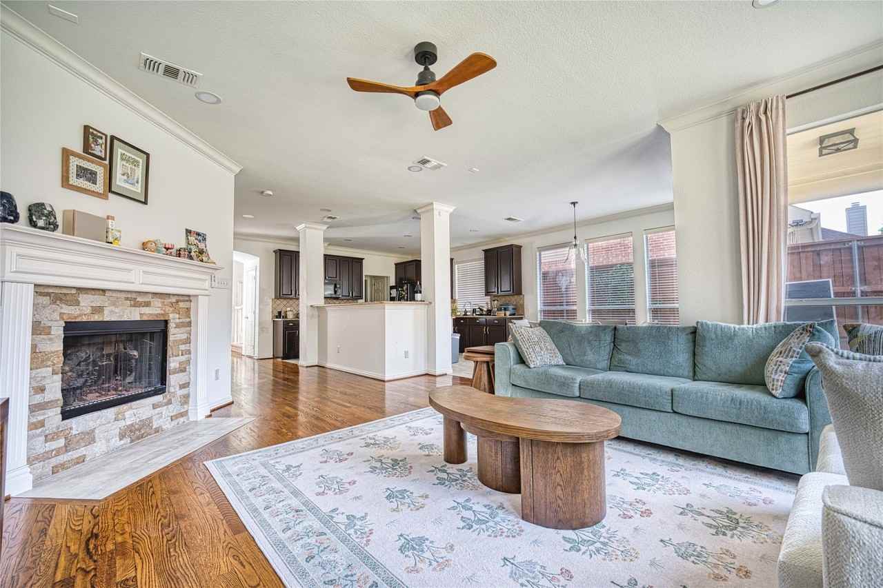5513 Amber Way - Photo 7 of 40