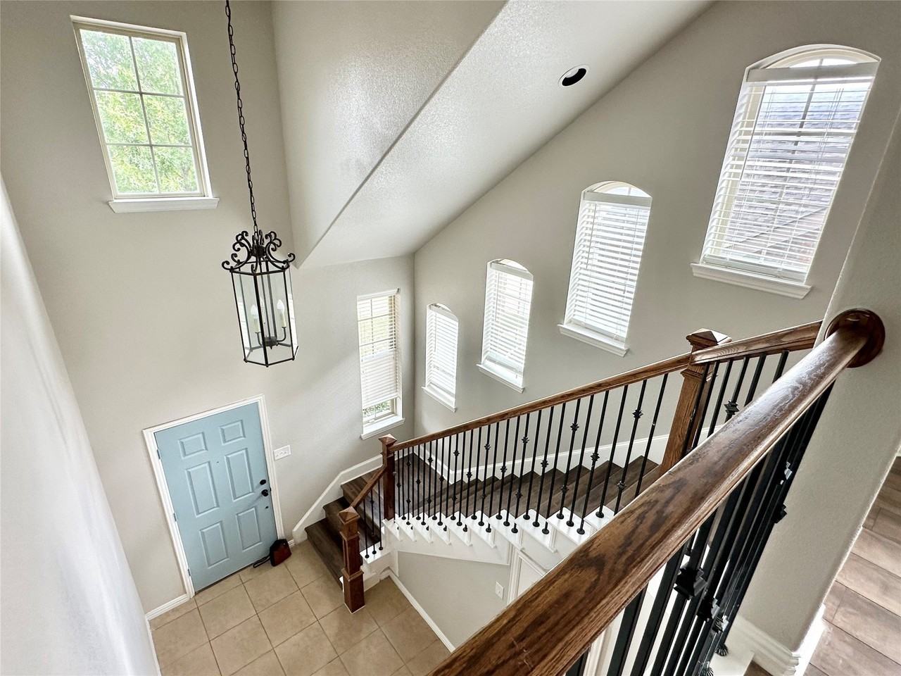 10517 Matador Dr - Photo 3 of 26