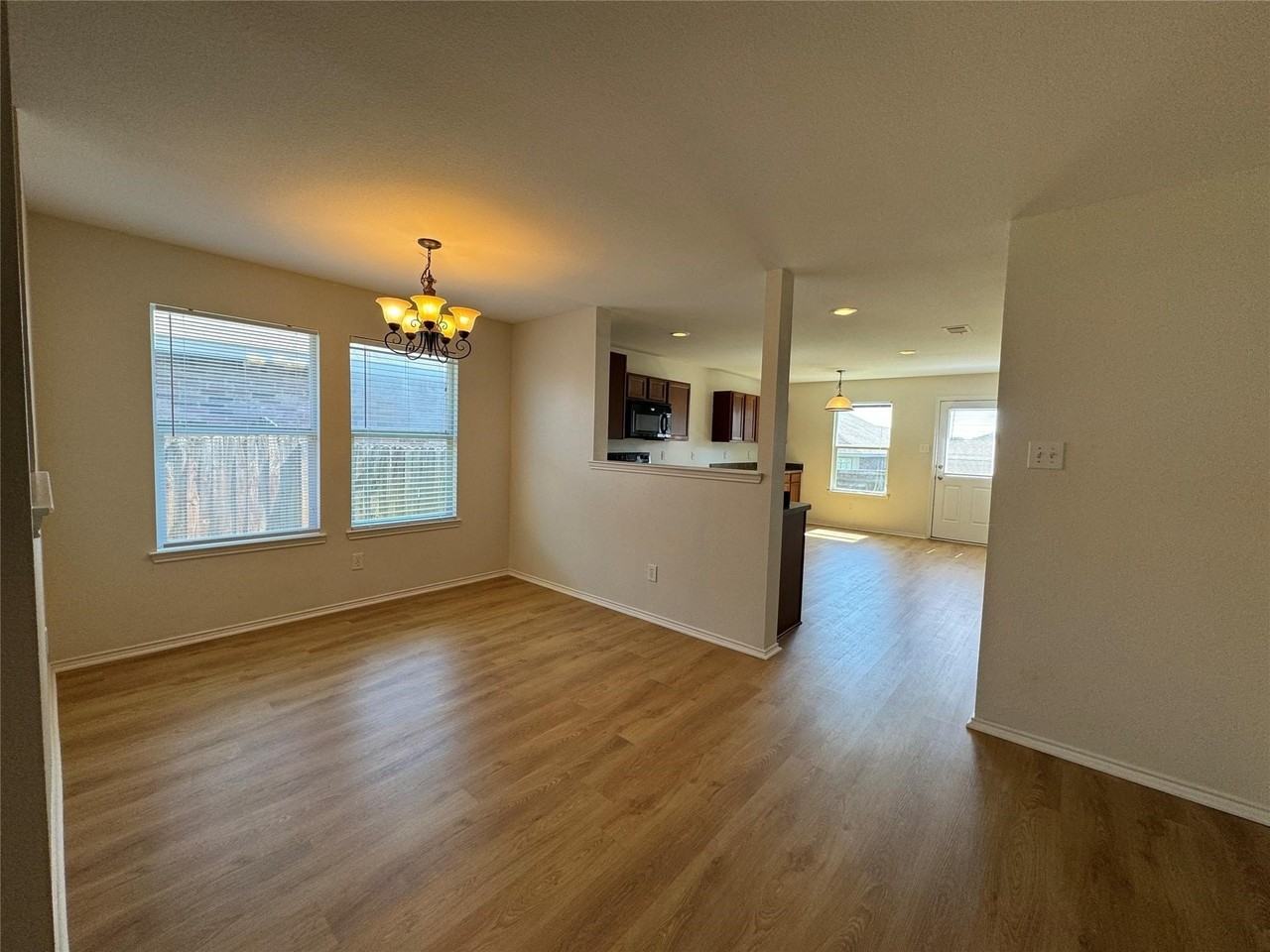 12728 Foxpaw Trl - Photo 7 of 26