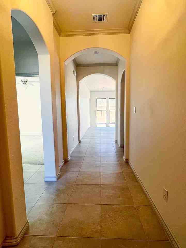5205 Congress St - Photo 2 of 16