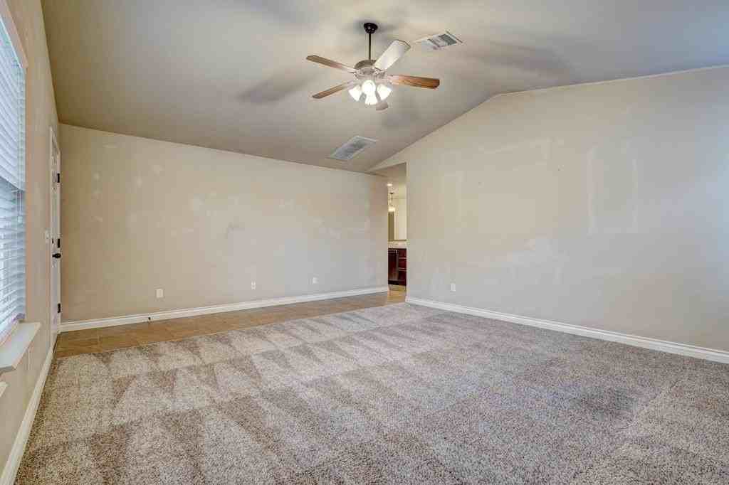 1808 Nw 143rd St - Photo 5 of 34