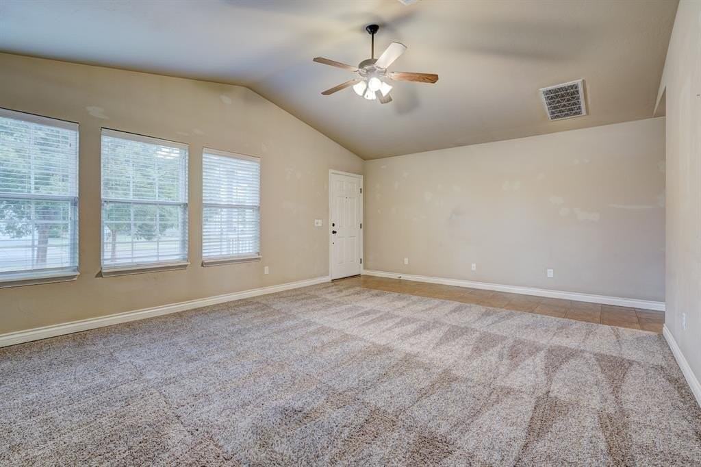 1808 Nw 143rd St - Photo 6 of 34