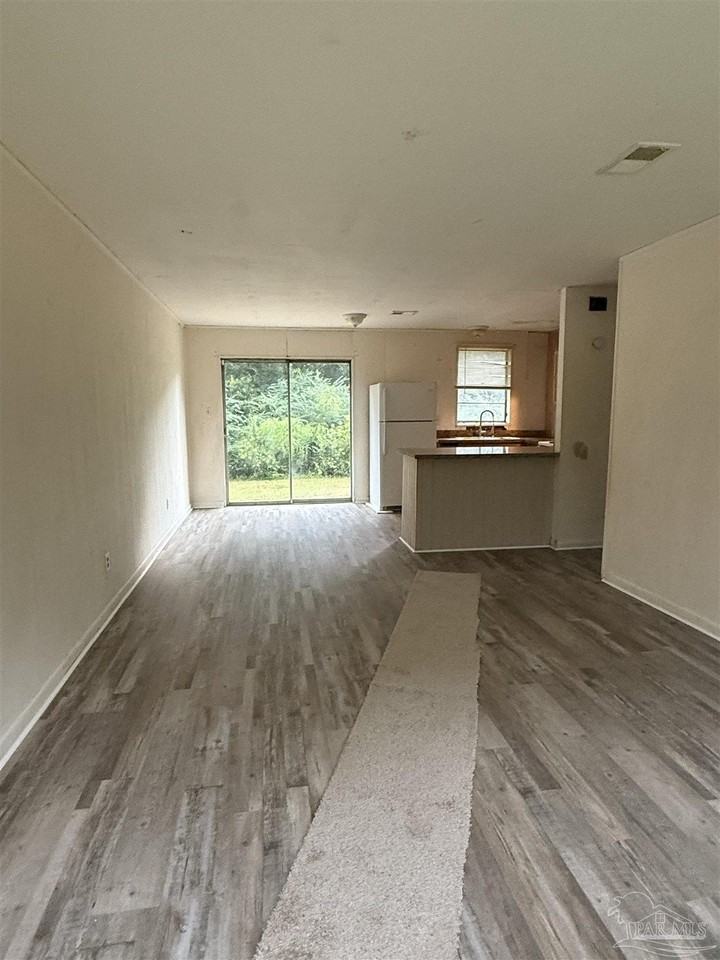 671 E Olive Rd - Photo 2 of 11