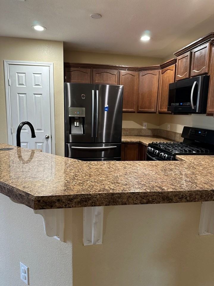 418 Neely Ave - Photo 3 of 15