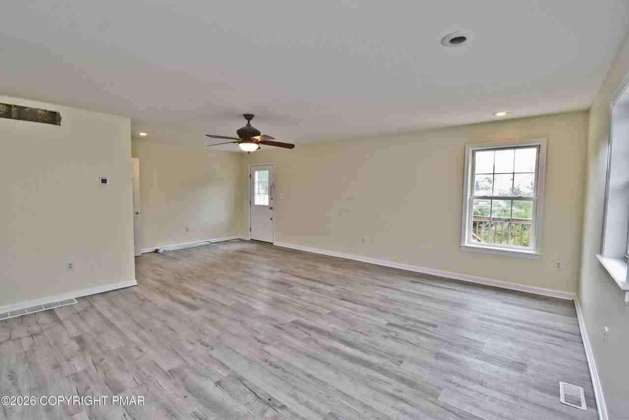602 Fish Hill Rd - Photo 3 of 25