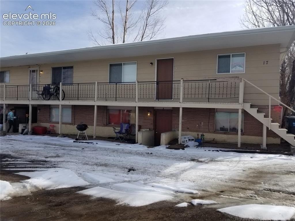 17 University Dr - Photo 2 of 27