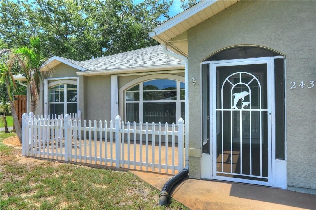 243 Dickens Ave - Photo 3 of 35