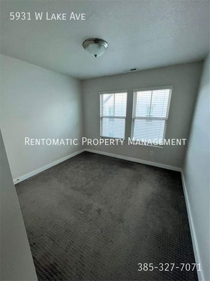 5931 W Lake Ave - Photo 6 of 17