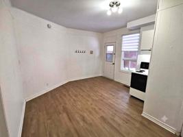 featured image of 239 Rue Montmagny #2