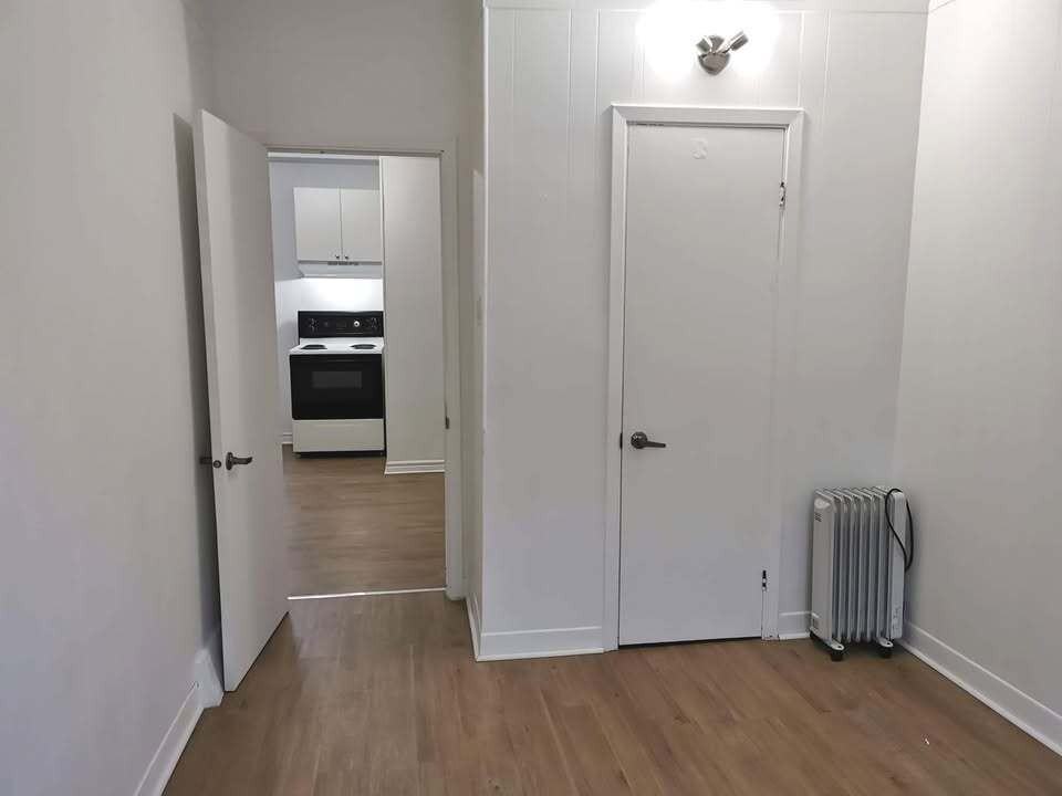 239 Rue Montmagny #2 - Photo 4 of 7