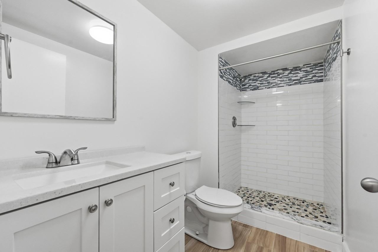 2805 Casita Way - Photo 3 of 29
