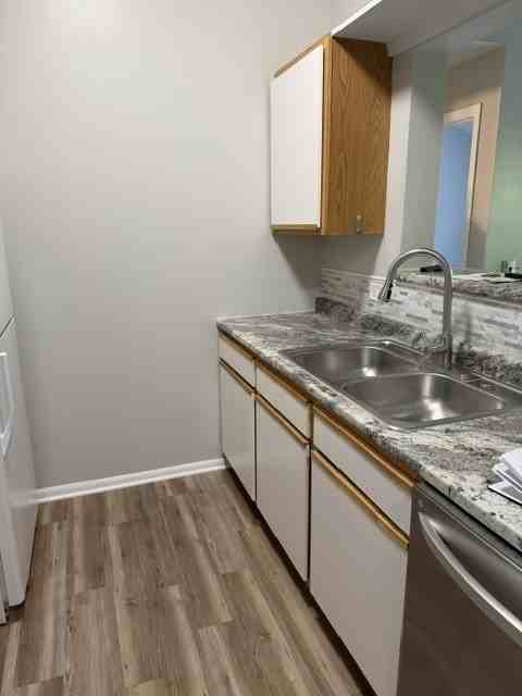 330 Cunat Blvd ##3d - Photo 5 of 10