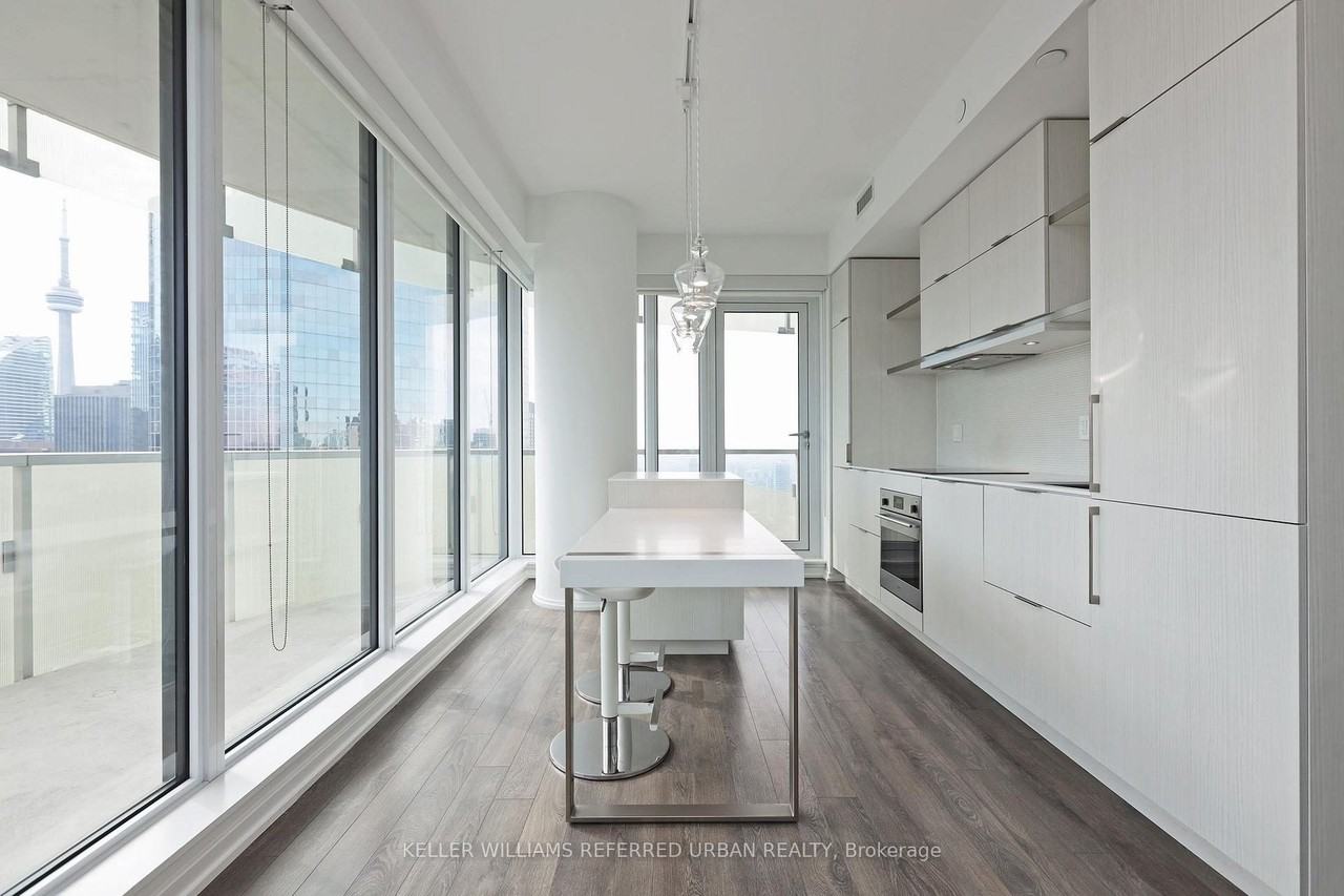 197 Yonge Street - Photo 8