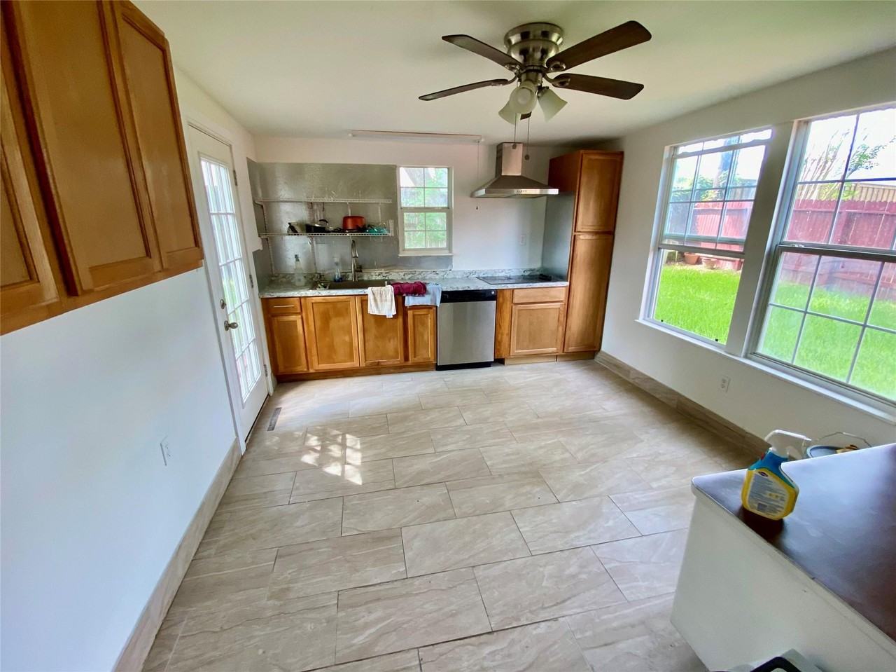 7239 Brockington Dr - Photo 6 of 18