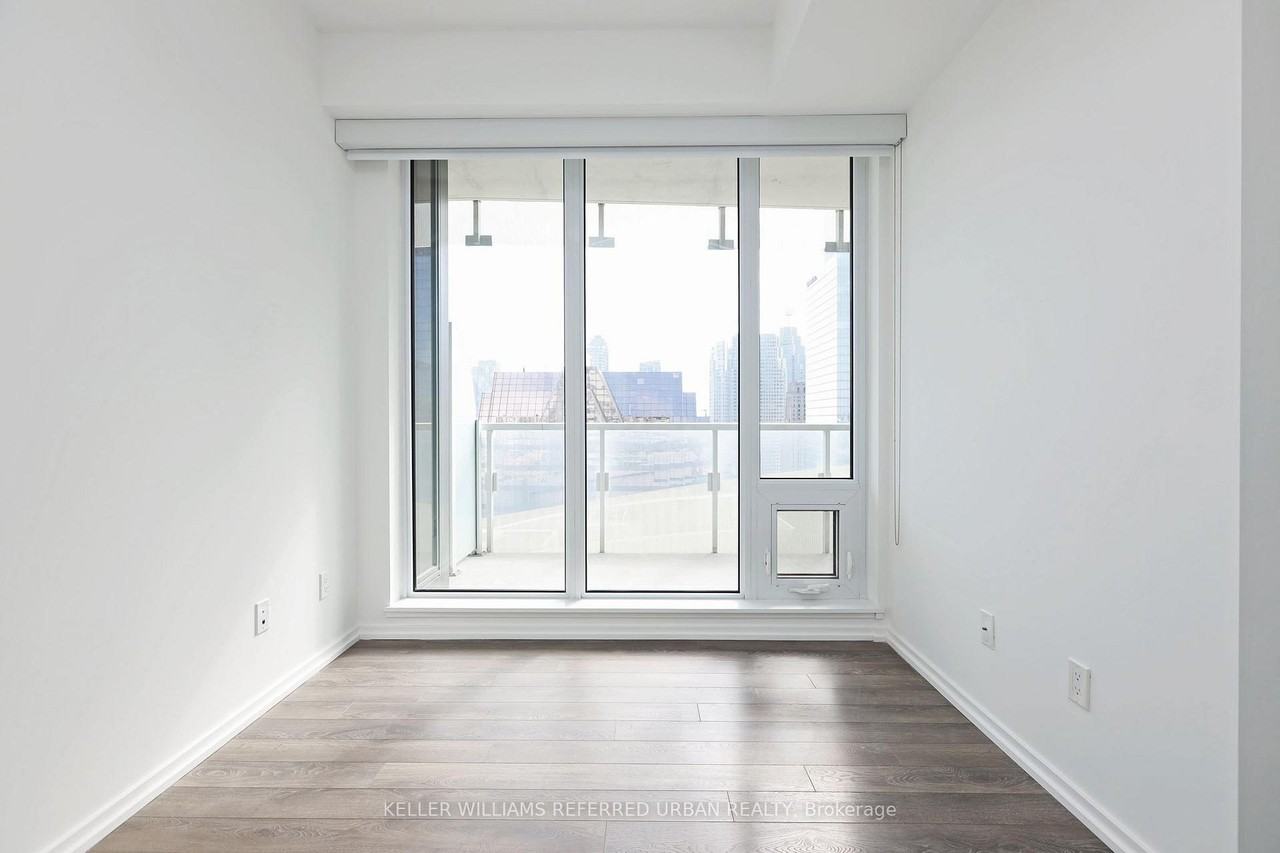 197 Yonge Street - Photo 14