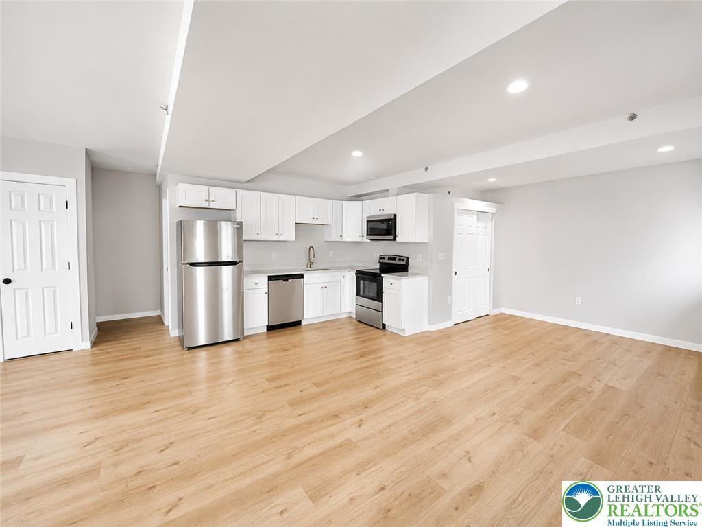 211 South St ##8 - Photo 5 of 8
