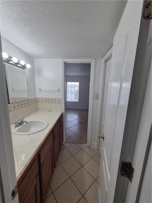 2500 Manson Ave ##404 - Photo 6 of 6