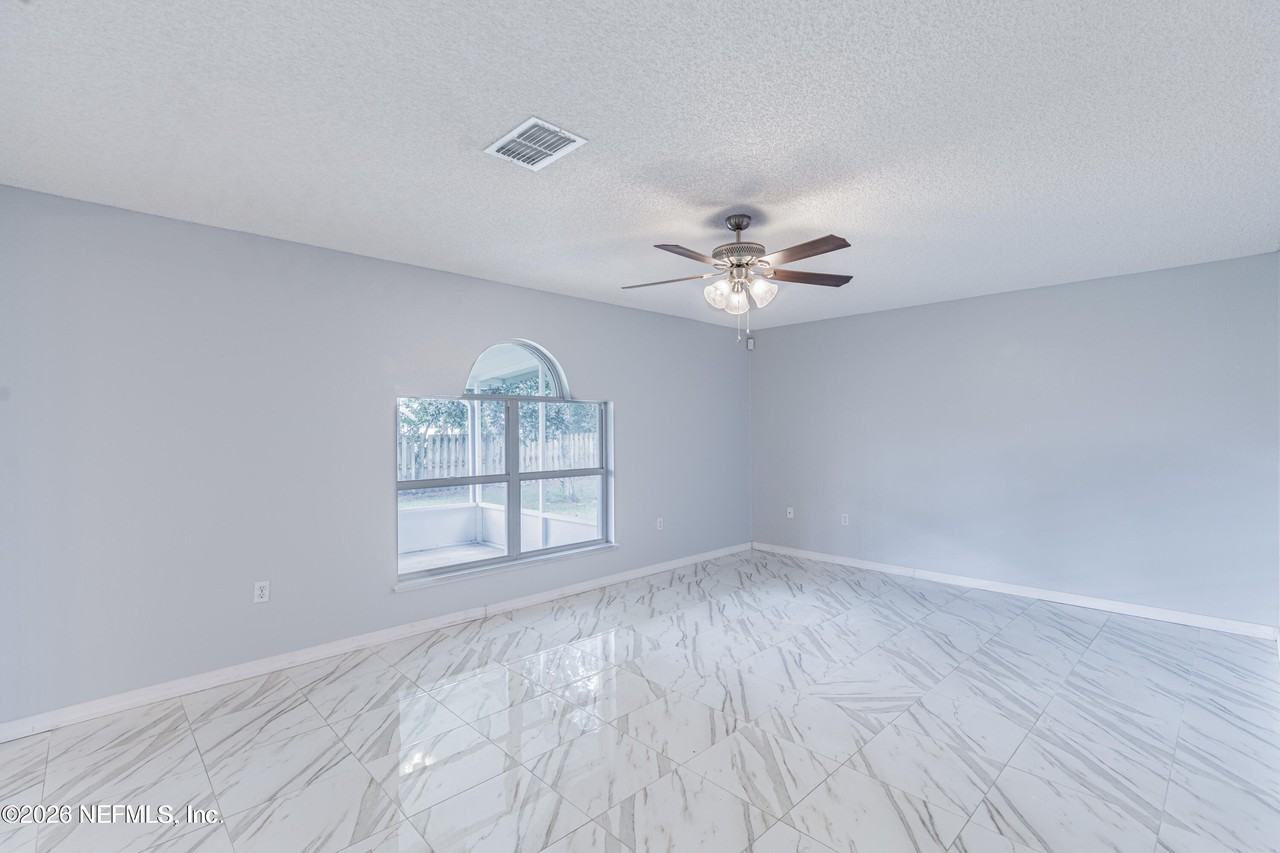 3388 Glenn Hollow Ct - Photo 6 of 34