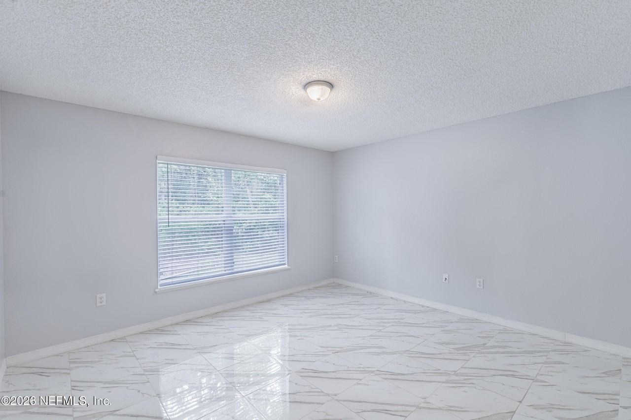 3388 Glenn Hollow Ct - Photo 7 of 34