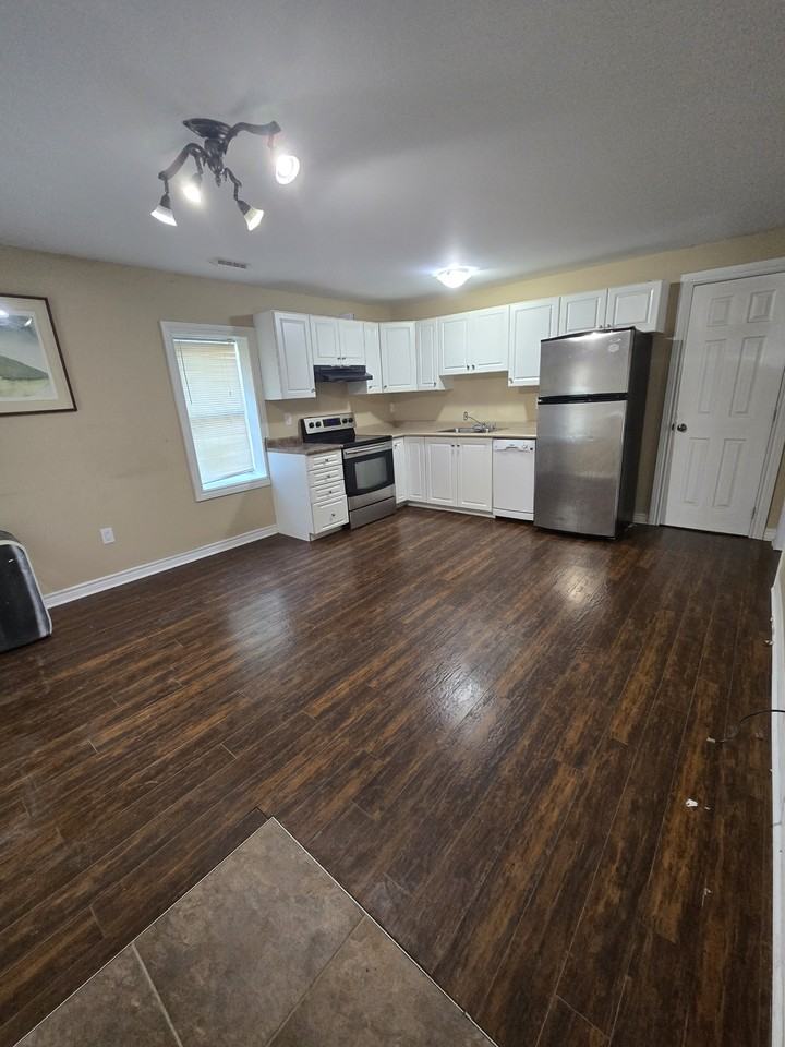 92 Church Street South #1 - Photo 3 of 8