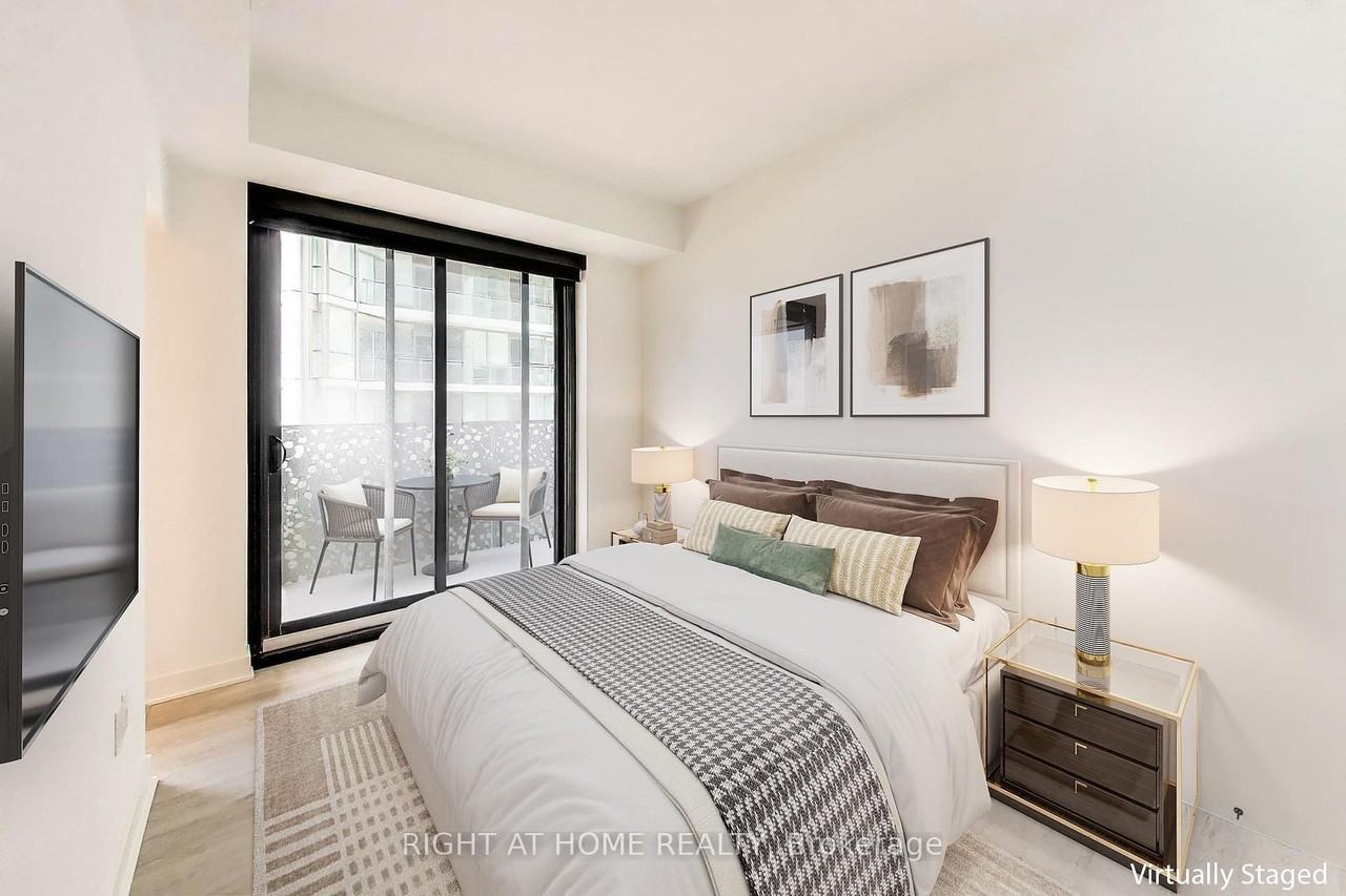 55 Charles Street East - Photo 12