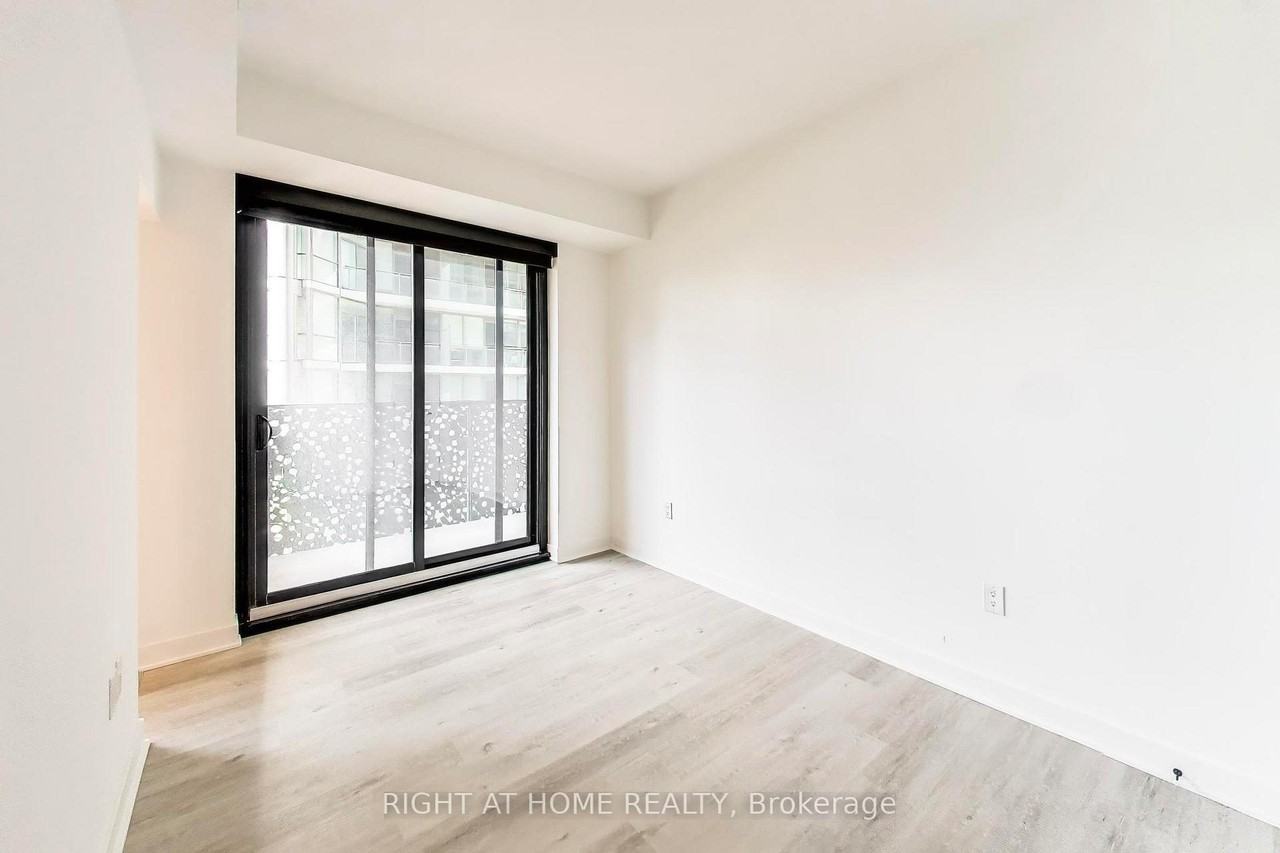 55 Charles Street East - Photo 15