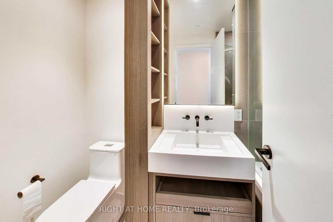 55 Charles Street East - Photo 27