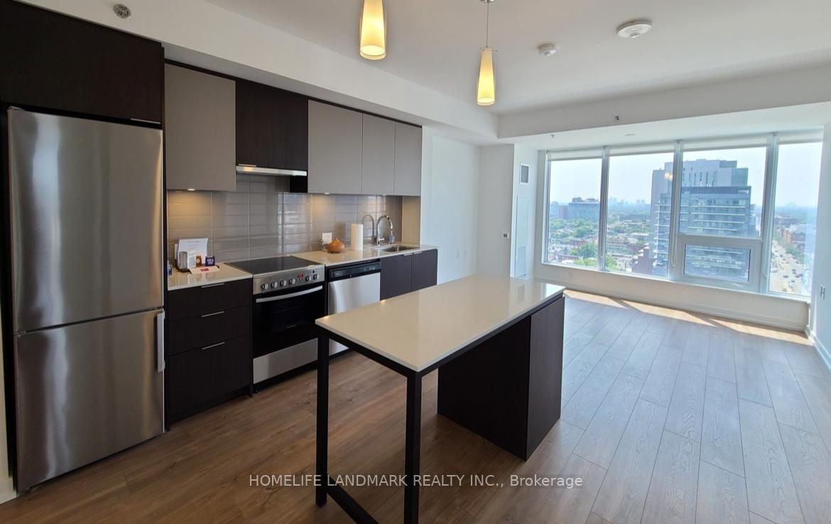 203 College Street - Photo 2