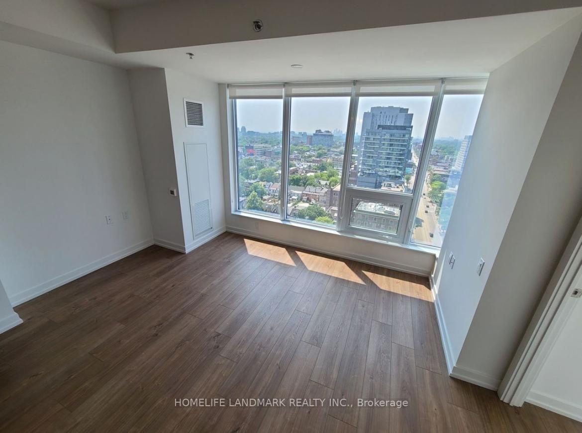 203 College Street - Photo 3