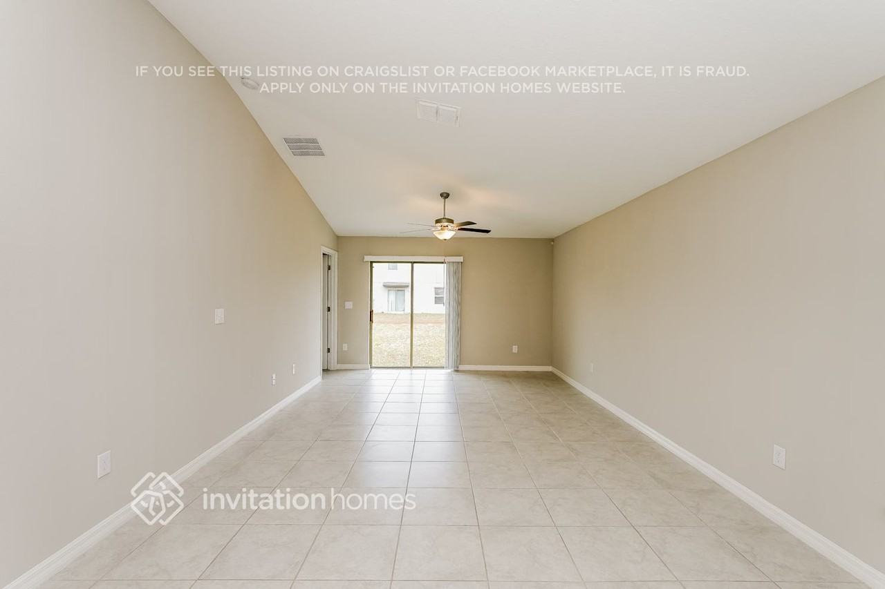 7109 King Creek Dr - Photo 4 of 17