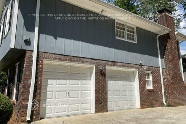 631 Shannon Green Cir Sw - Photo 2 of 19