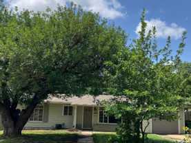 606 Blakeley Dr - Photo 1 of 1