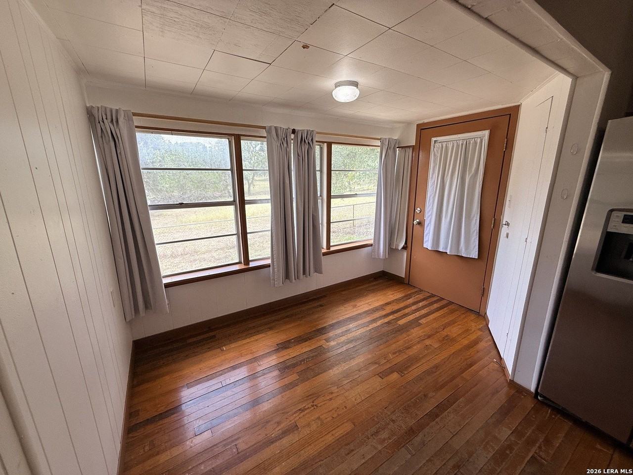 156 Diamond J Rd S - Photo 5 of 25