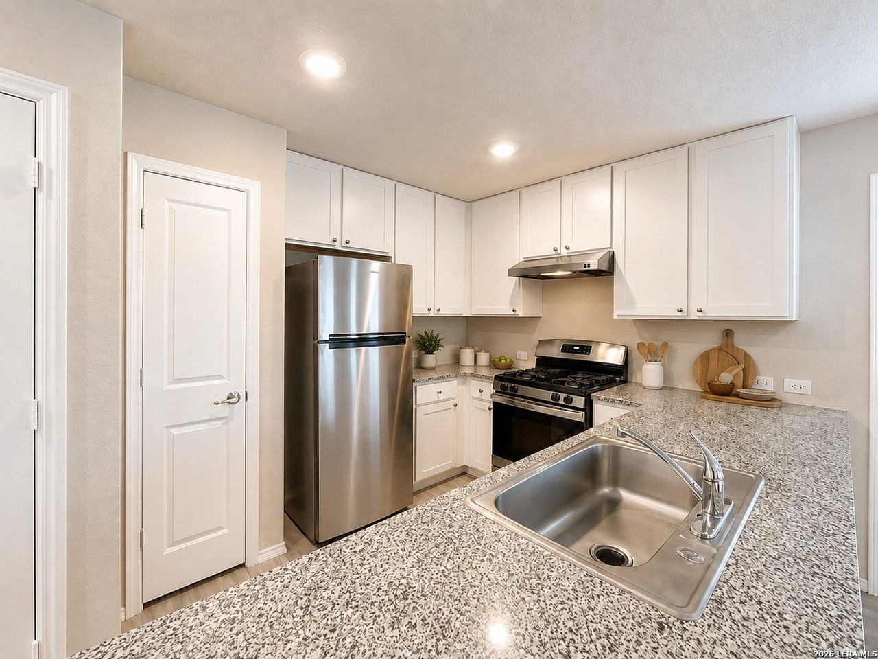 7326 Rosada Way - Photo 4 of 39