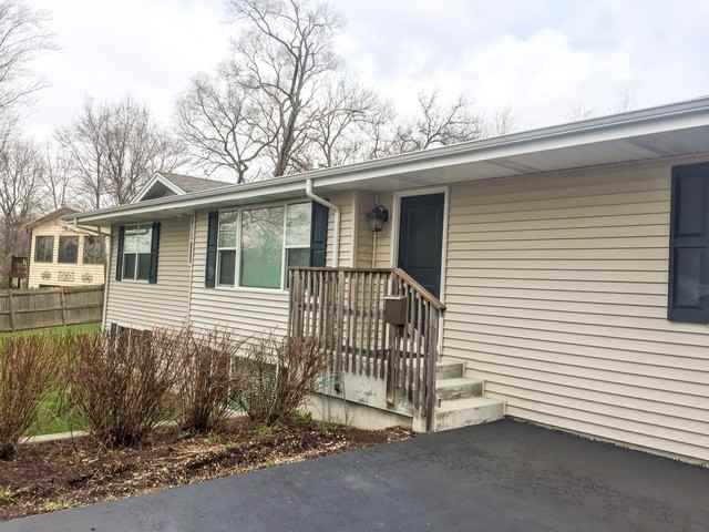 27W704 Warrenville Rd - Photo 2 of 13