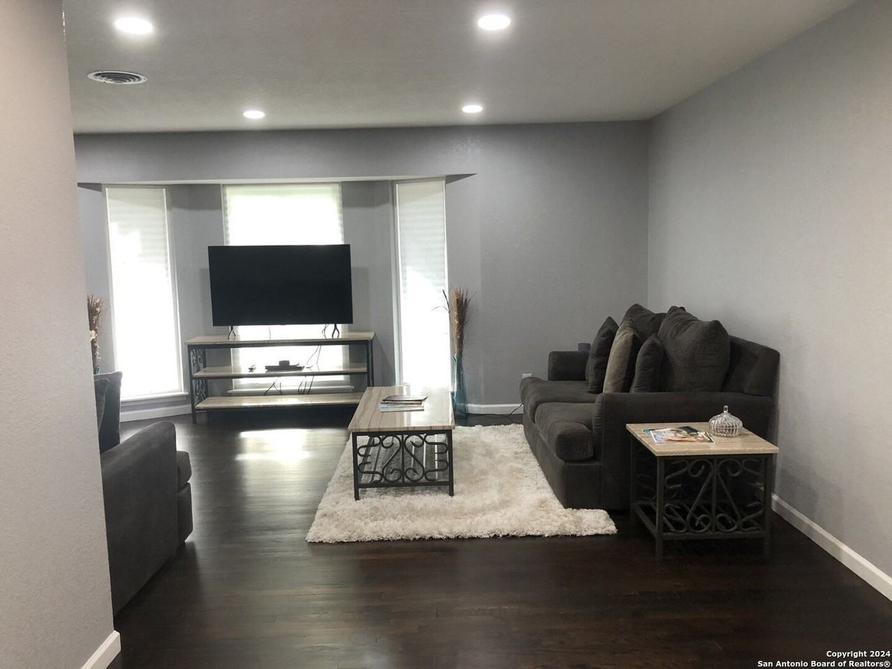 7414 Quail Run Dr - Photo 2 of 13