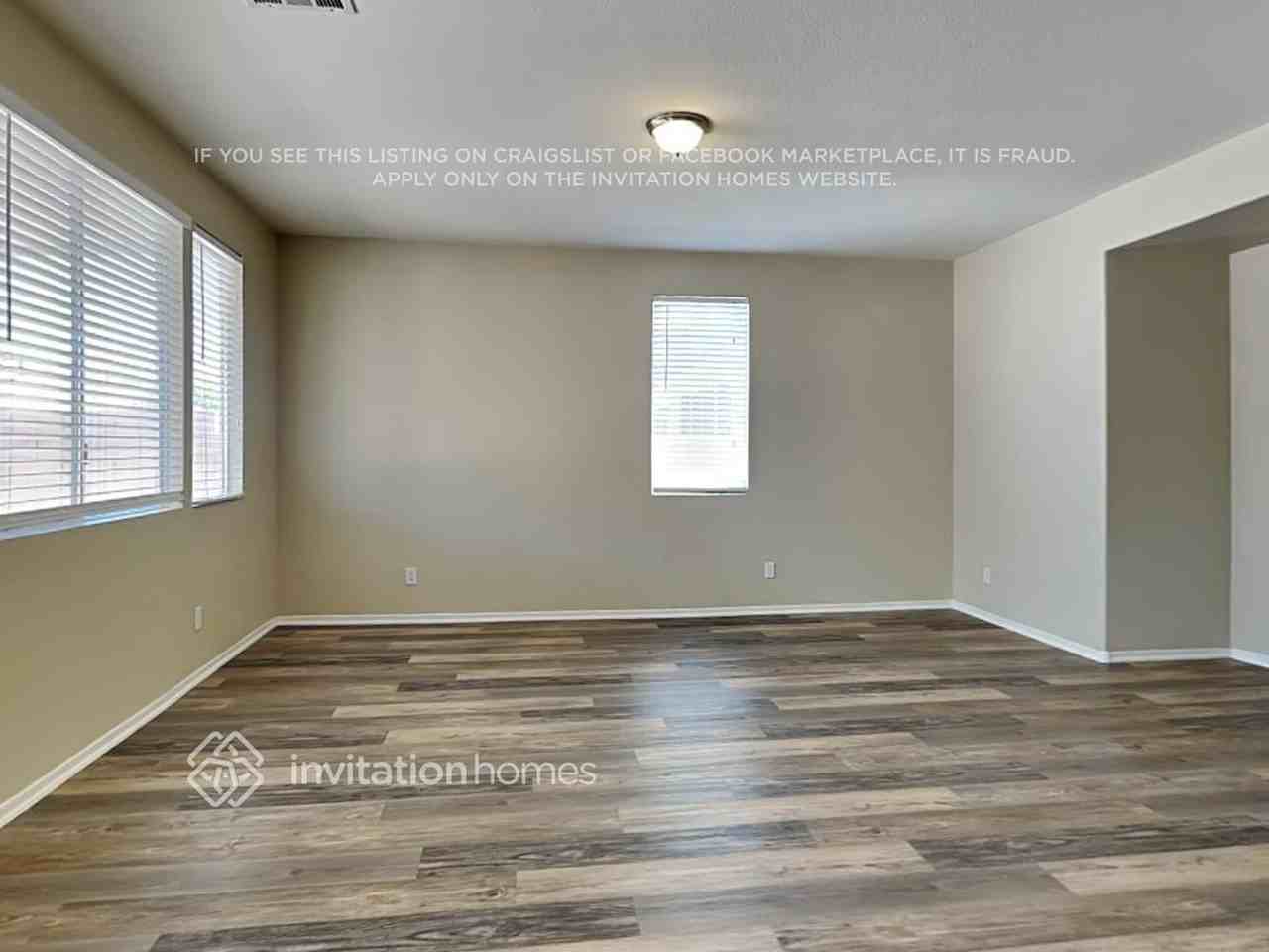 3814 Lillian Wood Ave - Photo 5 of 21