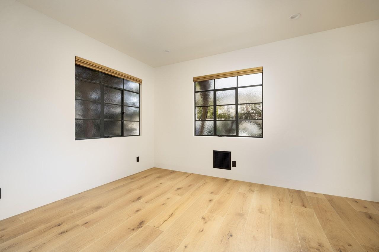 1235 Garden St - Photo 7 of 17