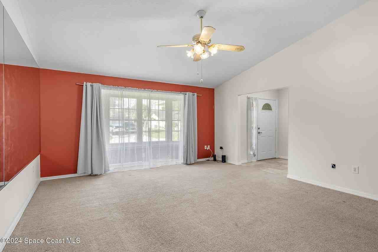 1005 Crazyhorse Ave Nw - Photo 6 of 32