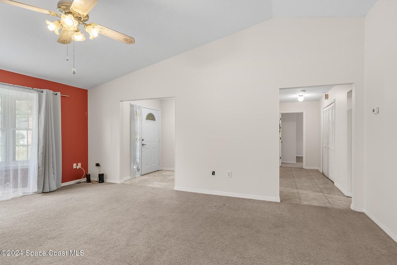 1005 Crazyhorse Ave Nw - Photo 7 of 32