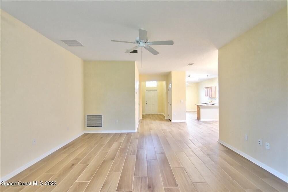 5834 Trieda Dr - Photo 4 of 32