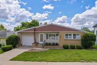 822 W Pleasant St - Photo 1 of 1
